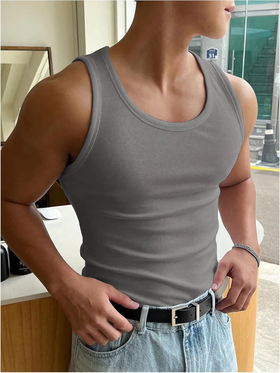 COZYEASE Men's Summer Tank Top Scoop Neck Workout Gym Muscle Tank T-Shirt Sleeveless Undershirt